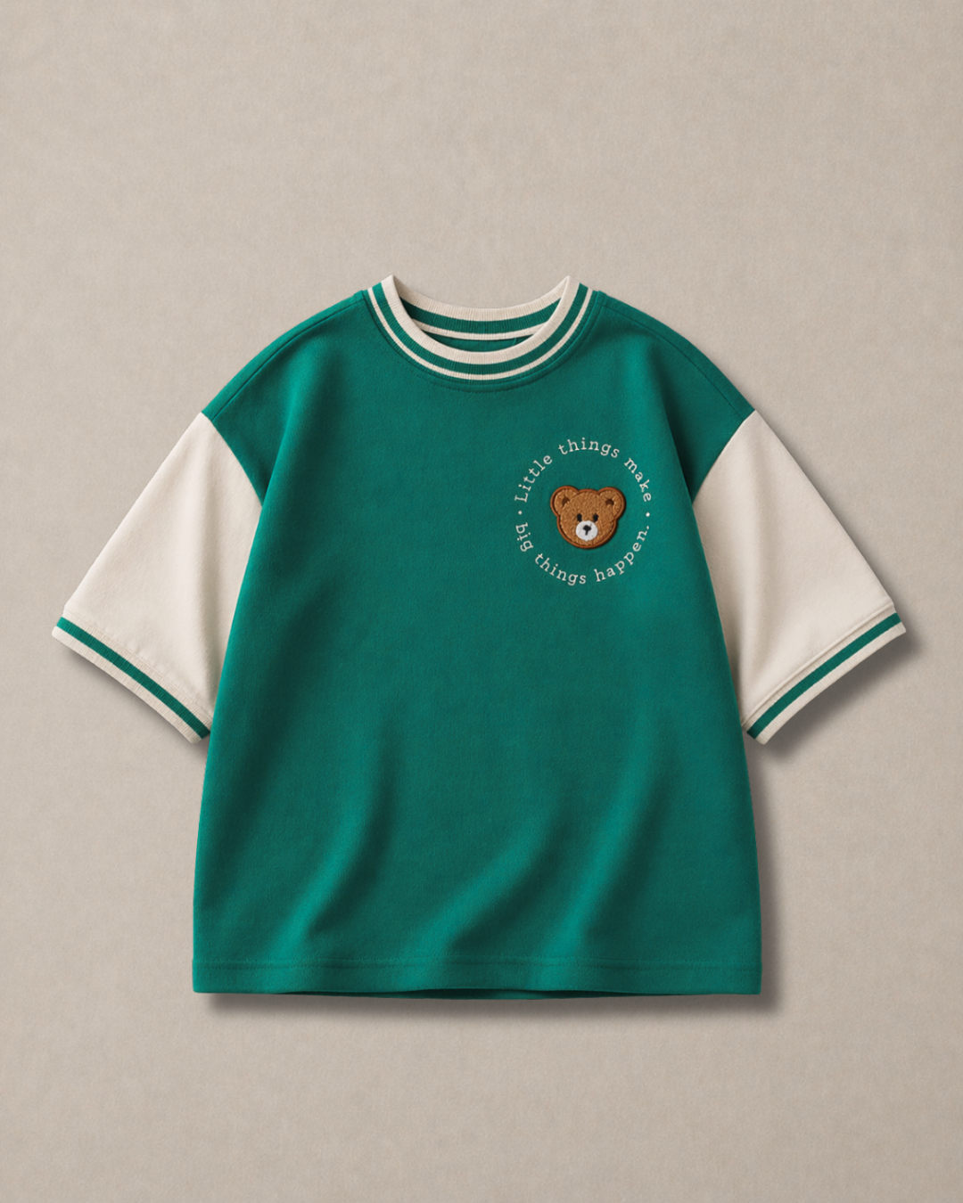 Oversized 67 Back Print Kids T-Shirt in Off-White and Green