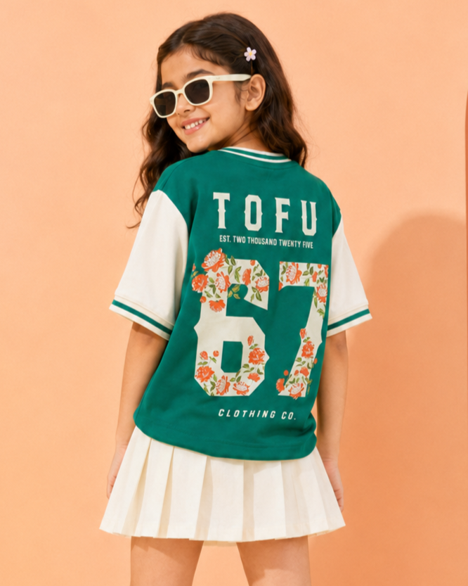 Oversized 67 Back Print Kids T-Shirt in Off-White and Green