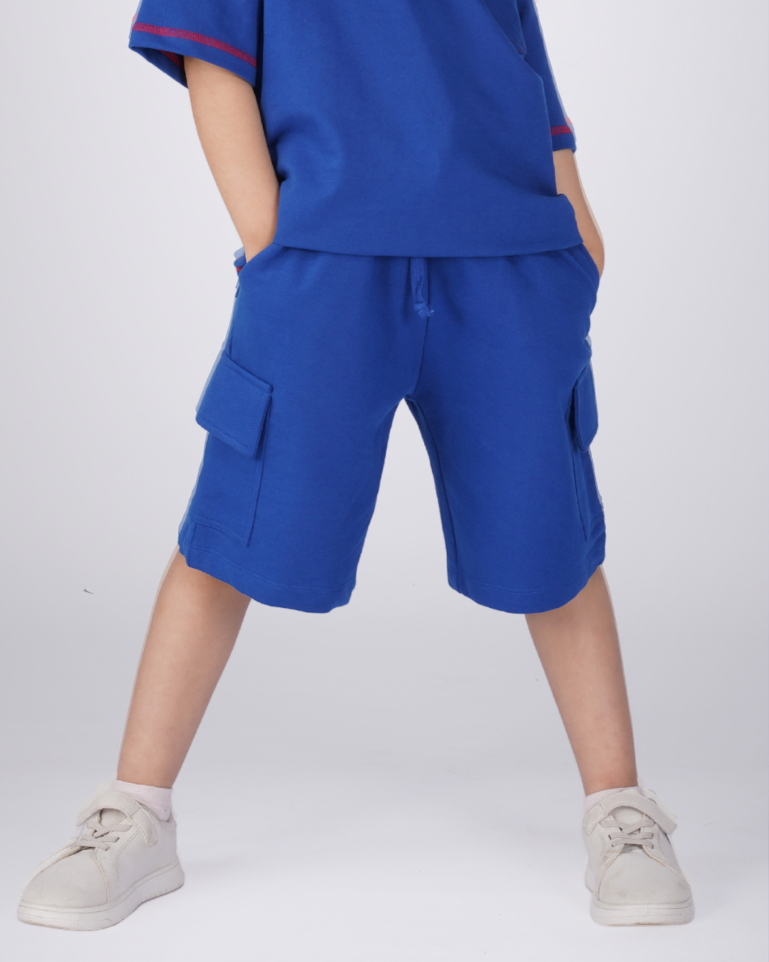 Set of Floral Print and Embroidered Offwhite T-shirt and Blue Cargo Shorts